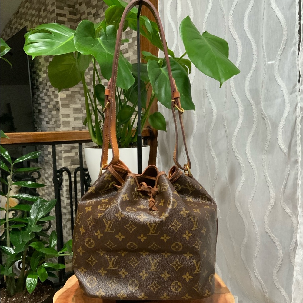 Louis Vuitton LV Petit Noé Monogram Bucket Bag Vintage w Dust Bag France - Picture 3 of 17